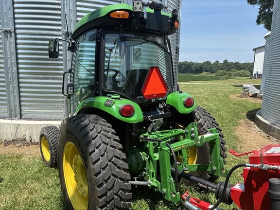 Image of John Deere 4075R equipment image 2