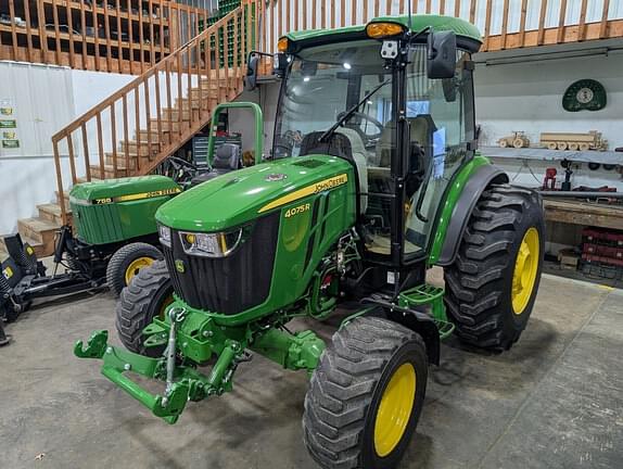 Image of John Deere 4075R equipment image 2