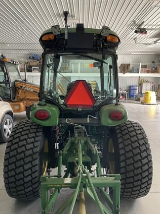 Image of John Deere 4075R equipment image 4