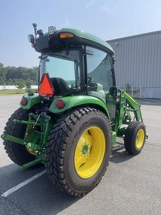 Image of John Deere 4075R equipment image 4