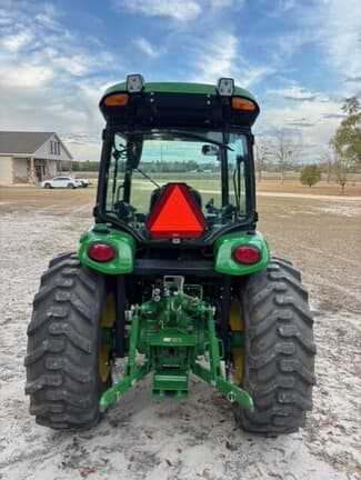 Image of John Deere 4075R equipment image 1