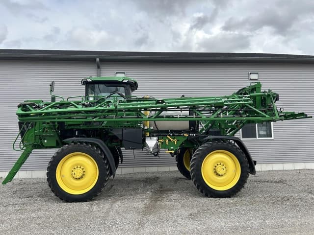 Image of John Deere 408R equipment image 2