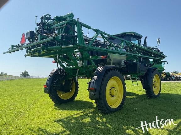 Image of John Deere 408R equipment image 4