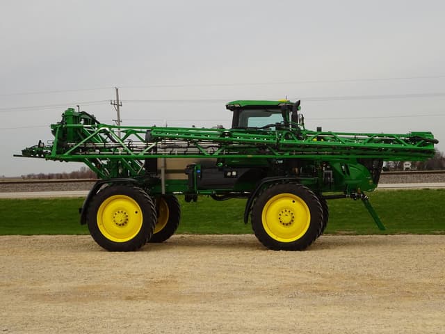 Image of John Deere 408R equipment image 3