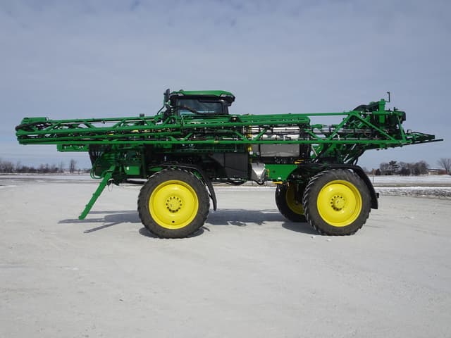 Image of John Deere 408R equipment image 1
