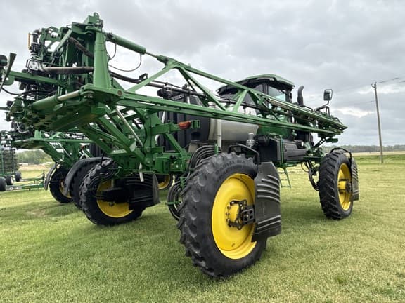 Image of John Deere 408R equipment image 4