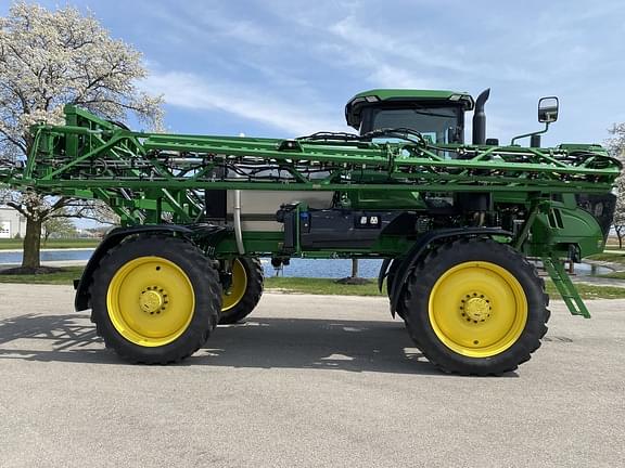 Image of John Deere 408R equipment image 2