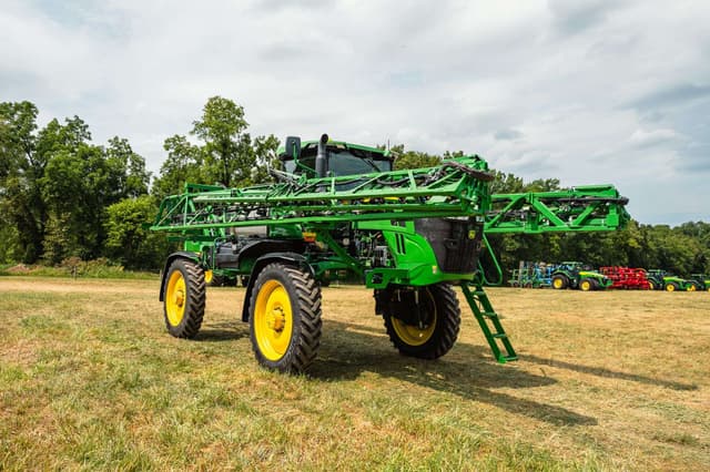 Image of John Deere 408R equipment image 1