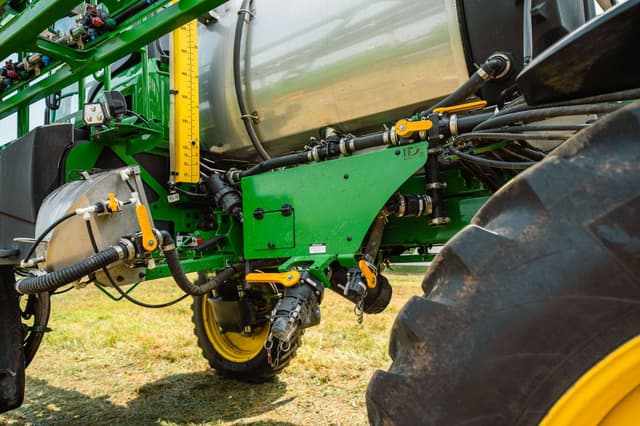 Image of John Deere 408R equipment image 4