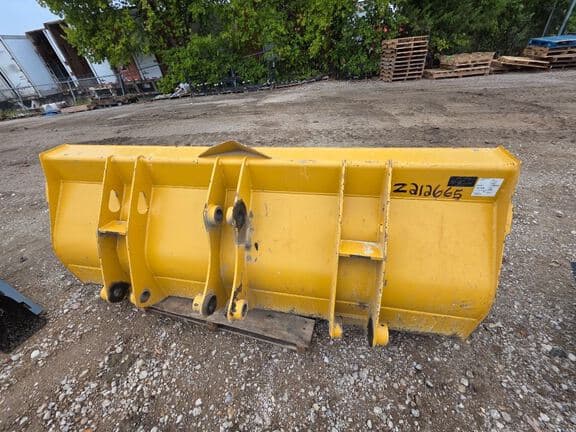 Image of John Deere Backhoe Bucket equipment image 2