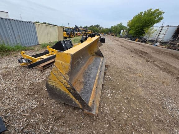 Image of John Deere Backhoe Bucket equipment image 1
