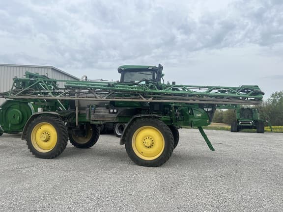 Image of John Deere 410R equipment image 2