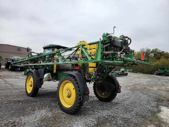 Image of John Deere 410R equipment image 2