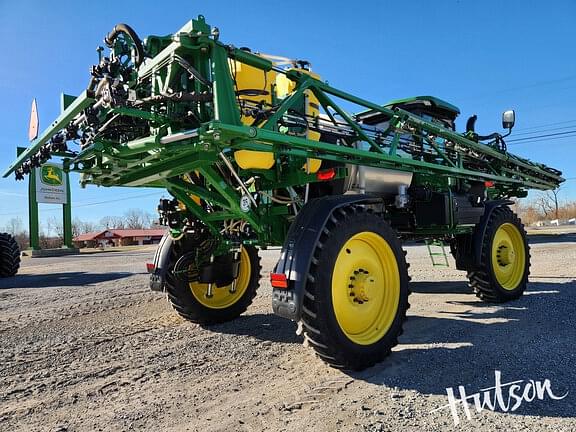 Image of John Deere 410R equipment image 2