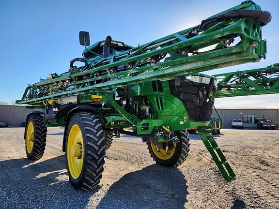 Image of John Deere 410R Primary image