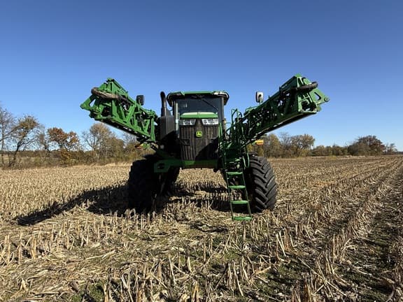 Image of John Deere 410R equipment image 1