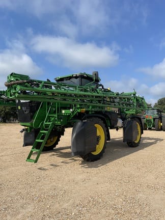 2024 John Deere 410R Equipment Image0