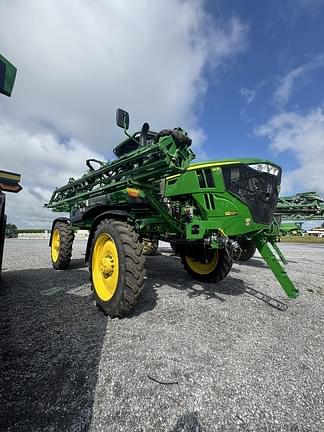 Image of John Deere 410R equipment image 1