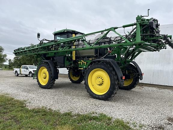 Image of John Deere 410R equipment image 2