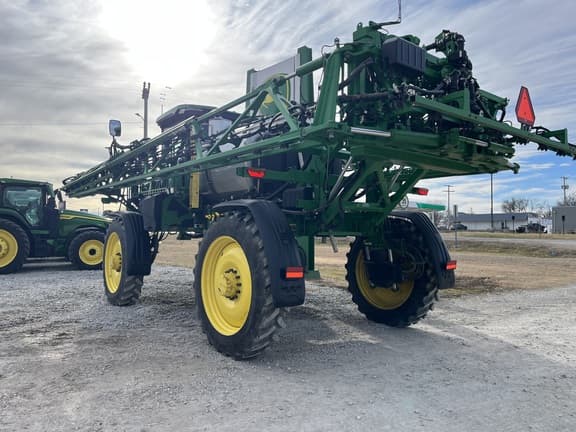 Image of John Deere 410R equipment image 2