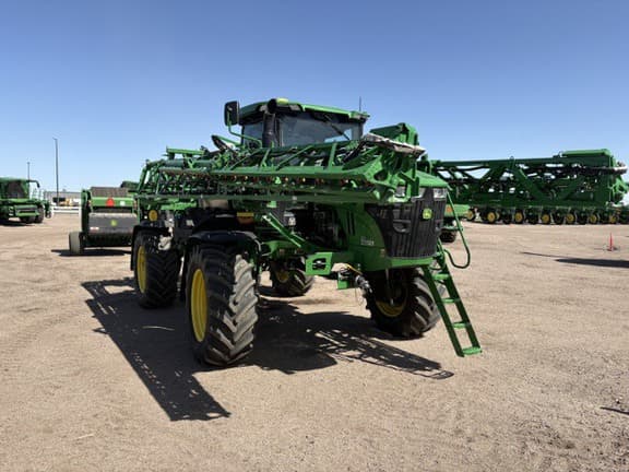 Image of John Deere 410R equipment image 2