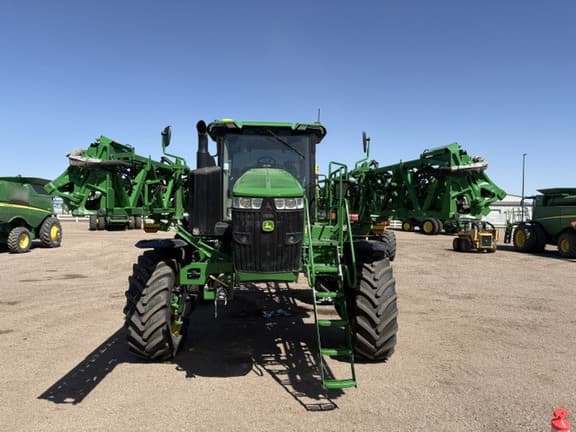 Image of John Deere 410R equipment image 1