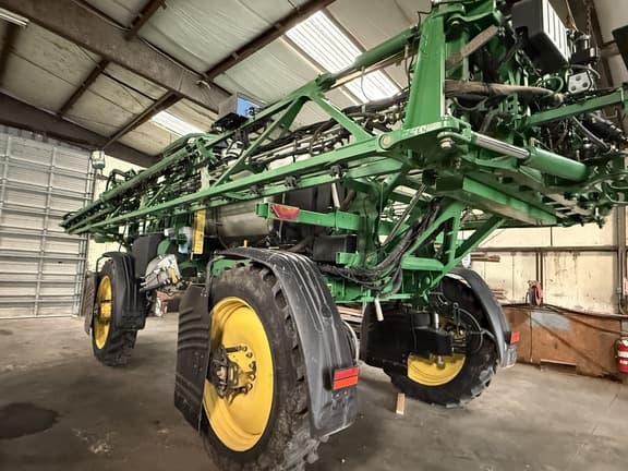 Image of John Deere 410R equipment image 3