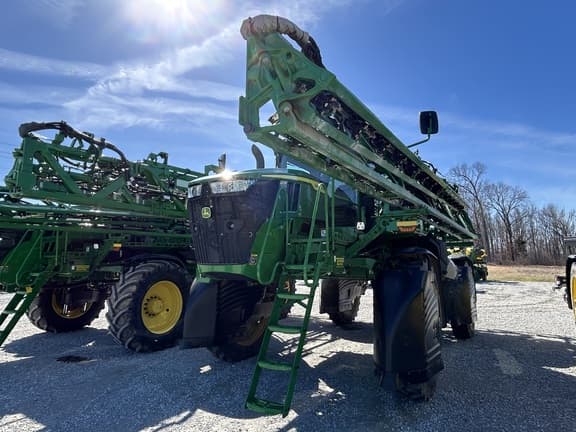 Image of John Deere 410R equipment image 1