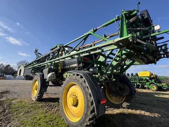 Image of John Deere 410R equipment image 4