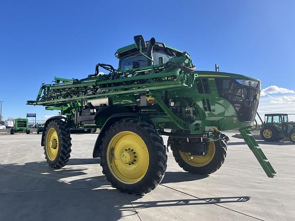 Image of John Deere 410R equipment image 1