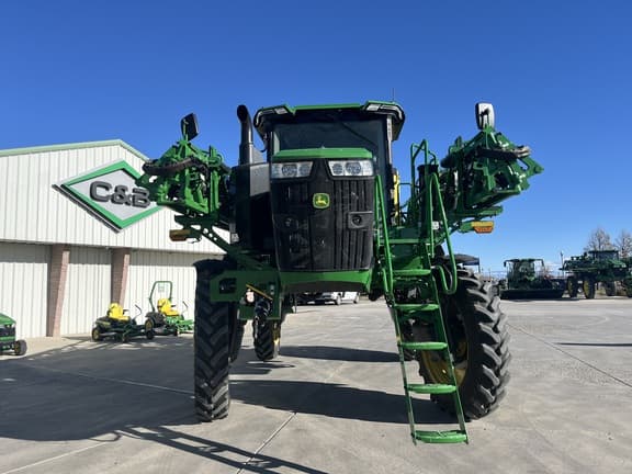 Image of John Deere 410R equipment image 1