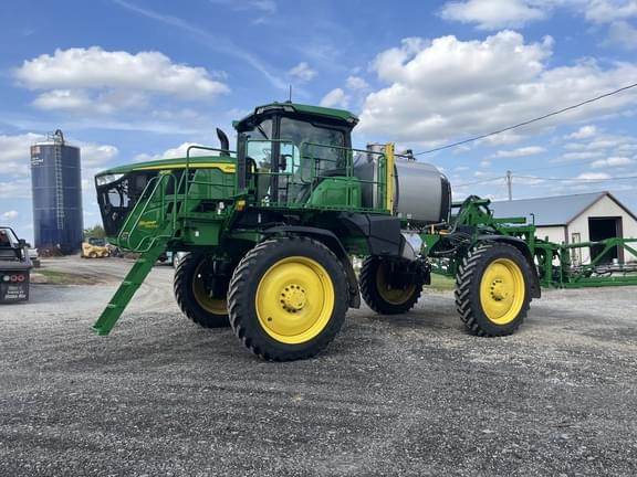 Image of John Deere 410R equipment image 2