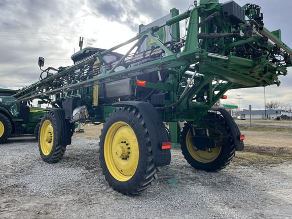 Image of John Deere 410R equipment image 2