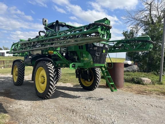 Image of John Deere 410R Primary image