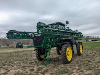 Image of John Deere 410R equipment image 1