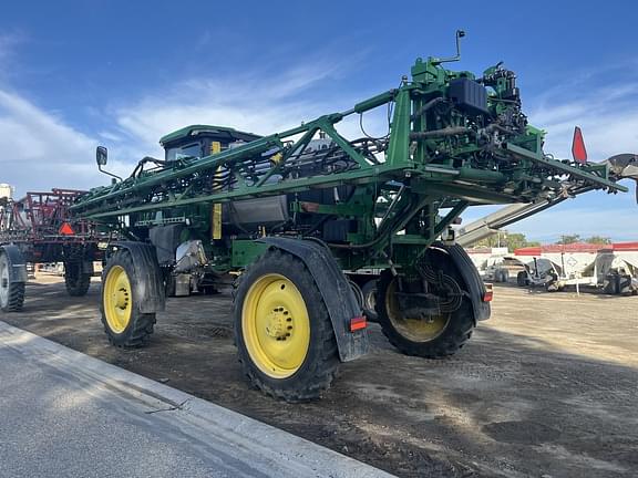 Image of John Deere 410R equipment image 2