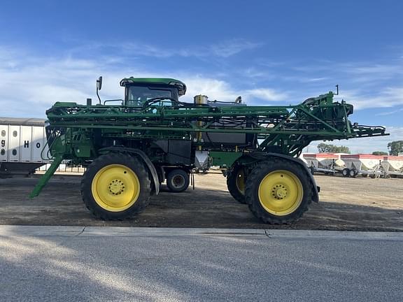 Image of John Deere 410R equipment image 1