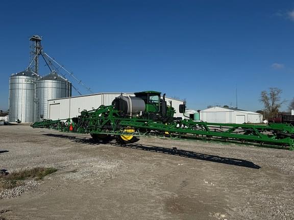 Image of John Deere 410R equipment image 1