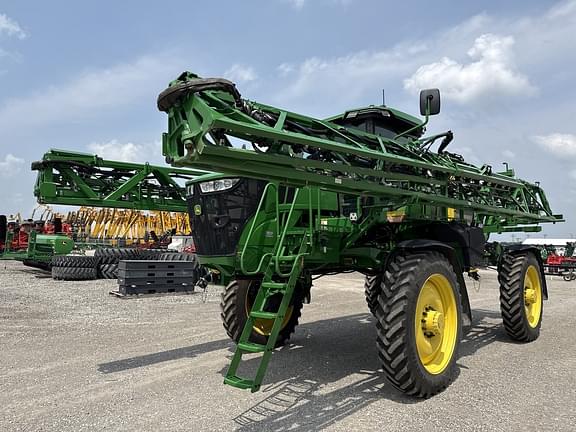 Image of John Deere 410R equipment image 1
