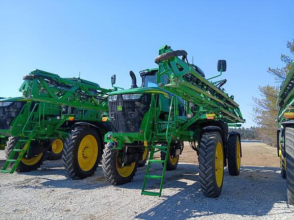 Image of John Deere 410R equipment image 1