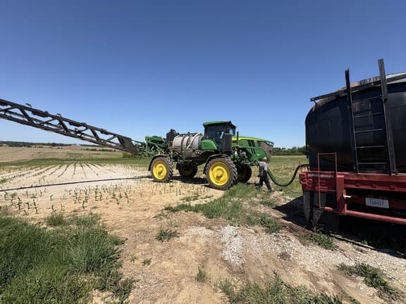 Image of John Deere 410R equipment image 3