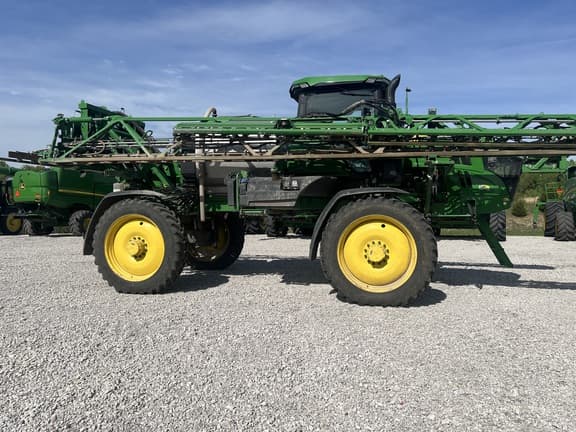 Image of John Deere 410R equipment image 2