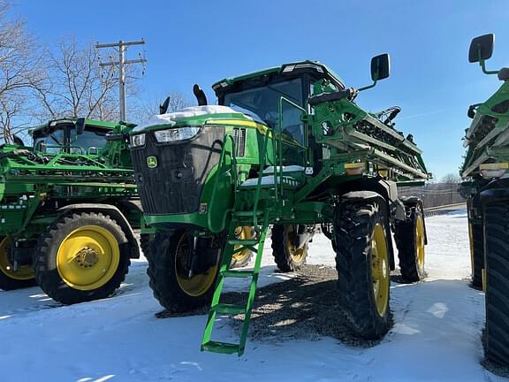 Image of John Deere 410R equipment image 1