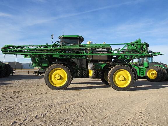 Image of John Deere 410R equipment image 1