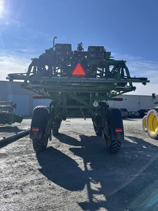 Image of John Deere 410R equipment image 3