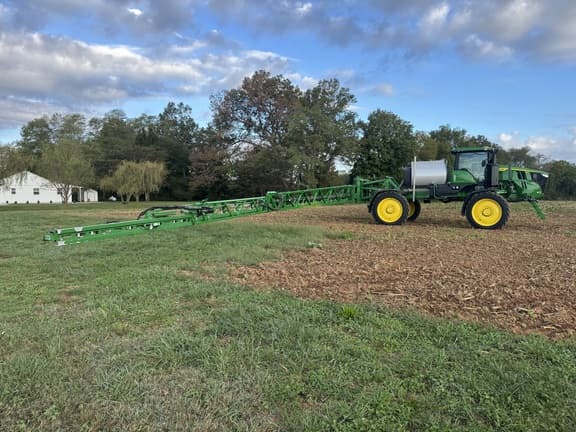 Image of John Deere 410R equipment image 1