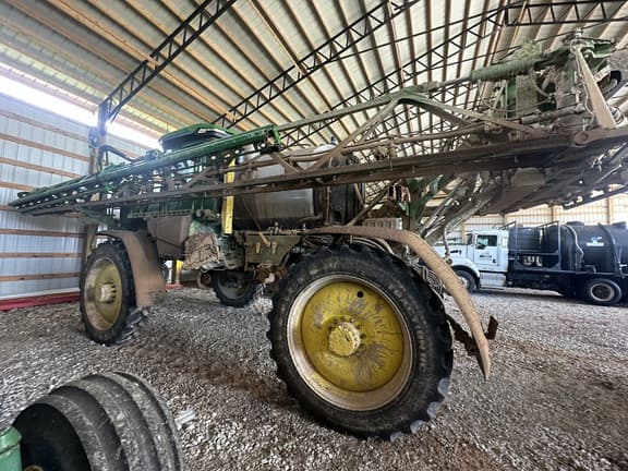 Image of John Deere 410R equipment image 4