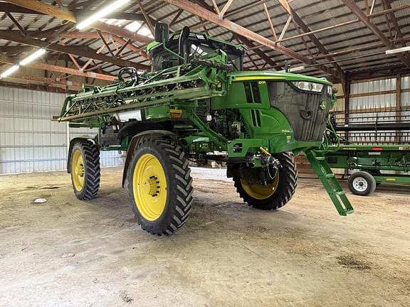 Image of John Deere 410R Primary image
