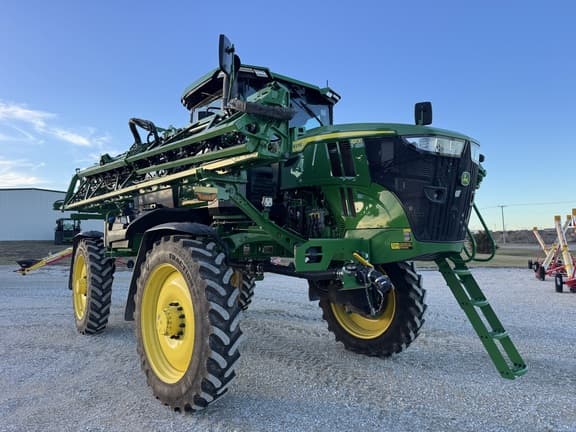 Image of John Deere 410R equipment image 1