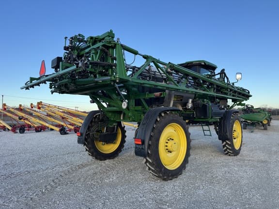 Image of John Deere 410R equipment image 3